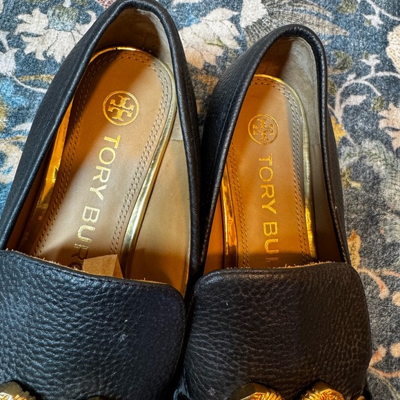 Tory Burch Black Loafers with Gold Chain Detail - Picture 2 of 10